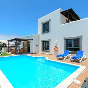 Villa Hipoclub Villas, Aguamarina 28, Playa Blanca (Lanzarote)